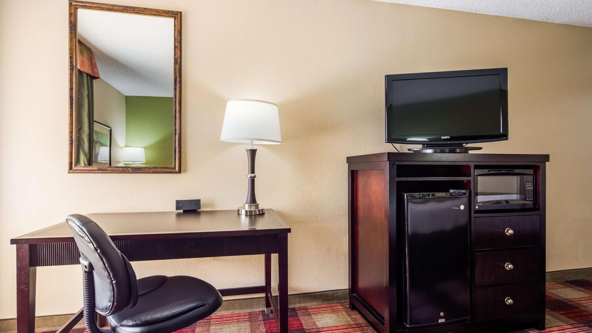 Best Western Plus Addison/Dallas Hotel Exterior foto